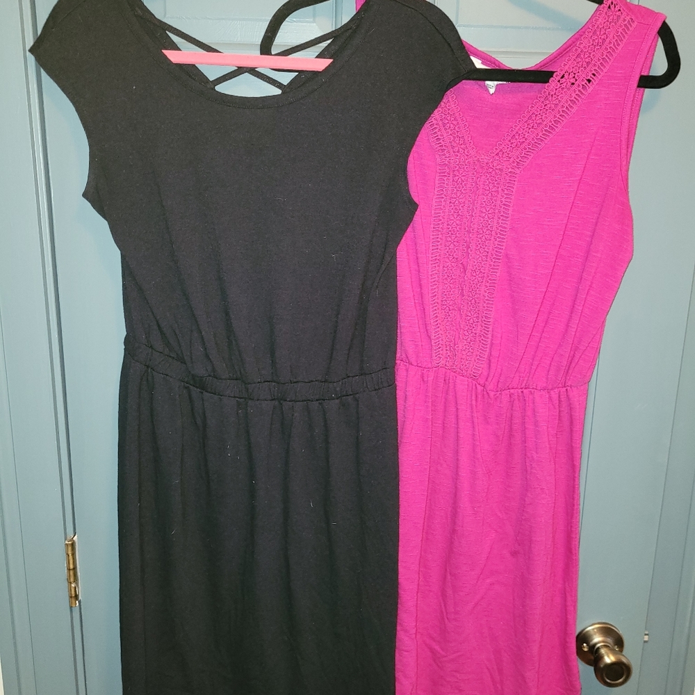 Set of 2 Sonoma Dresses. Sized M & L